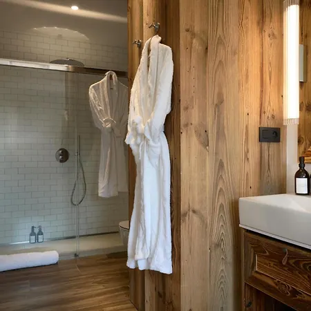 Ultimate Luxury - Above The Clouds With Sauna, Pool Etc - Mansion Ensolielle For 15 *