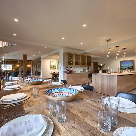 Chalet Ultimate Luxury - Above The Clouds With Sauna, Pool Etc - Mansion Ensolielle For 15 *